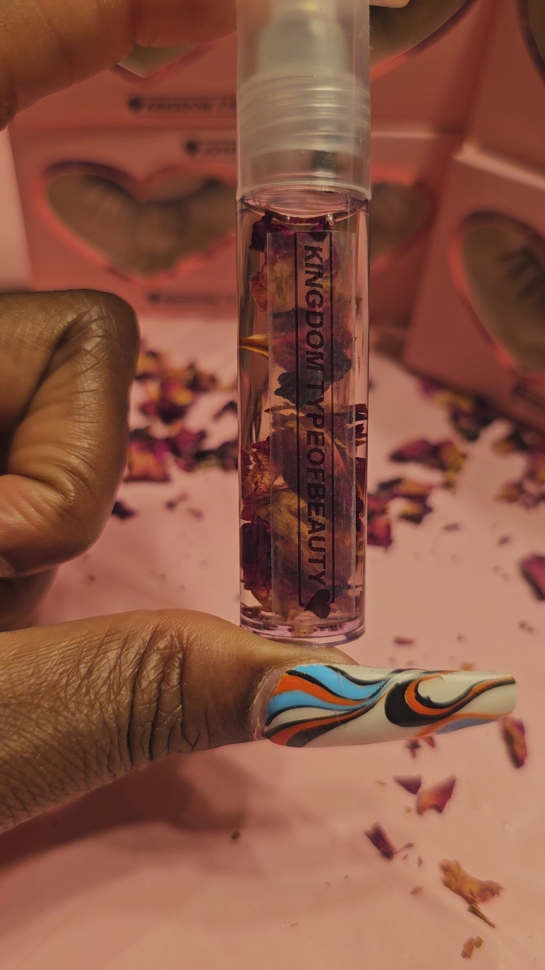🌹 Rose scented lip oil