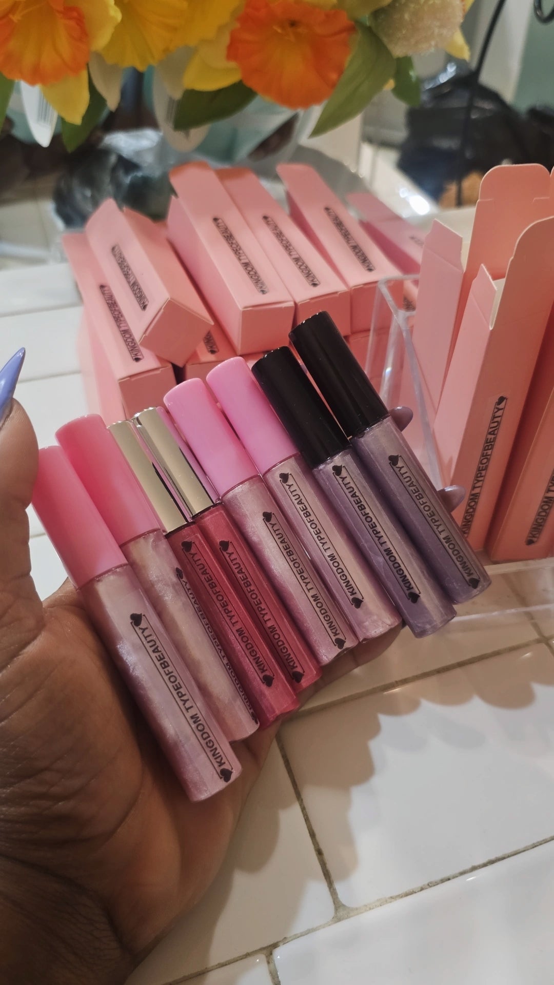 Shimmery, pastel pink Lipgloss